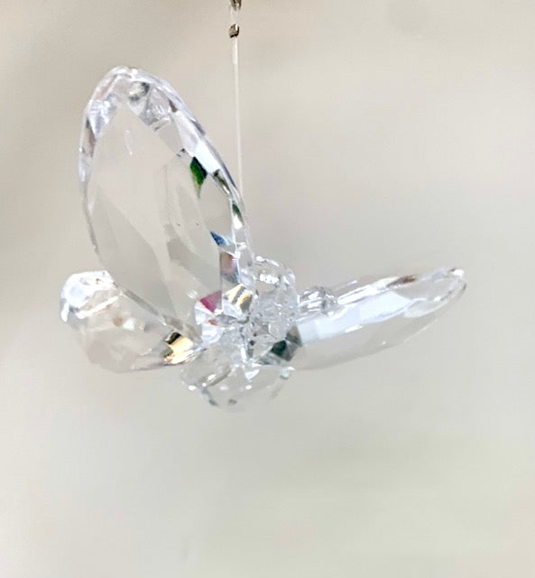 Deko Hänger Fensterschmuck Schmetterling klein kristallweiß
